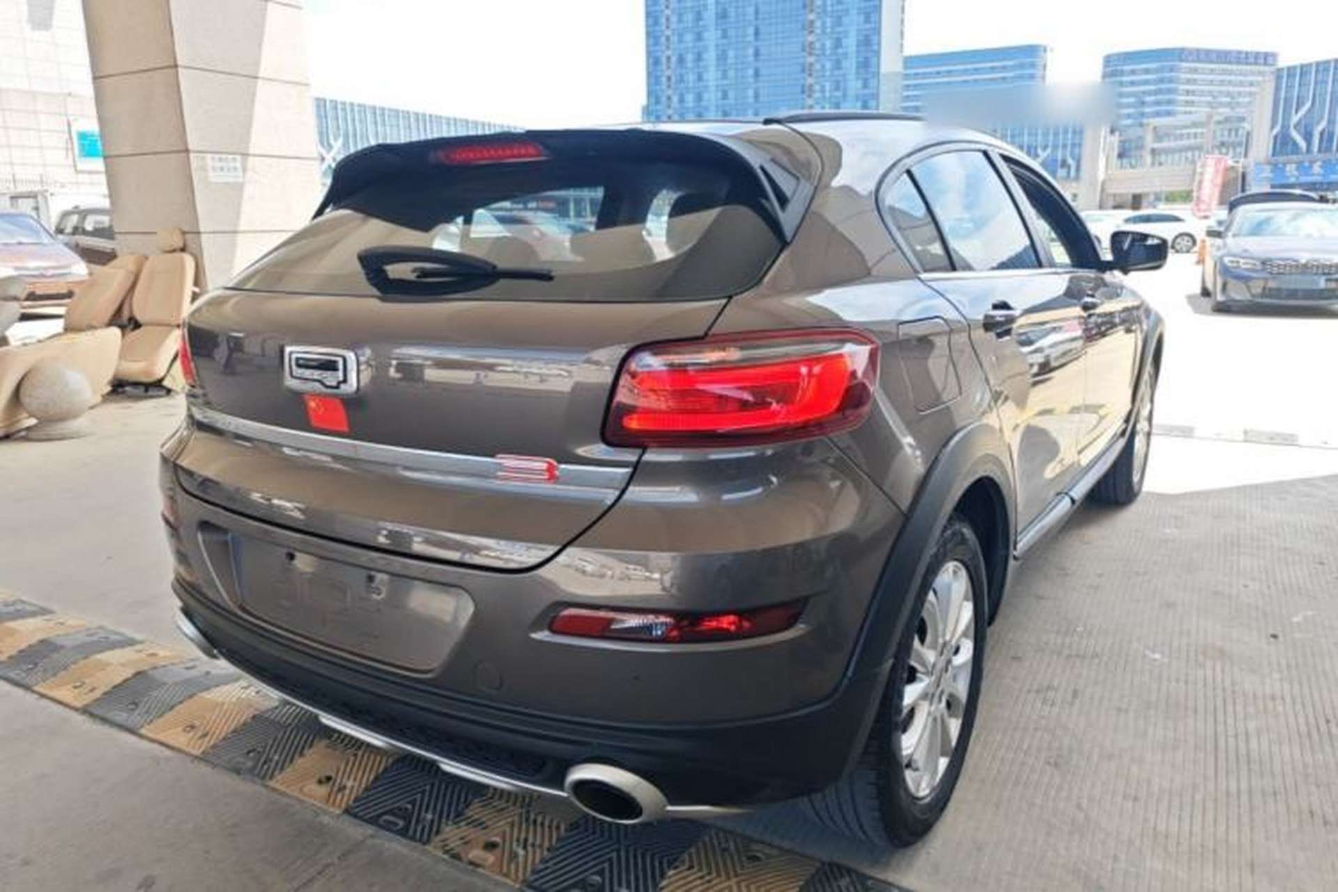 Used Qoros 3 2016 Urban SUV 1.6T Automatic Zhiyue Model Rear Right 45 Deg
