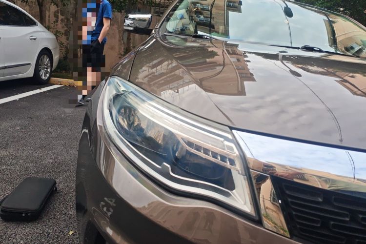 Used Qoros 3 2016 Sedan 1.6L Automatic Zhiyue Model Right Front Headlight