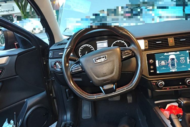 Used Qoros 3 2016 Hatchback 1.6T Automatic ZhiKu Model Steering Wheel