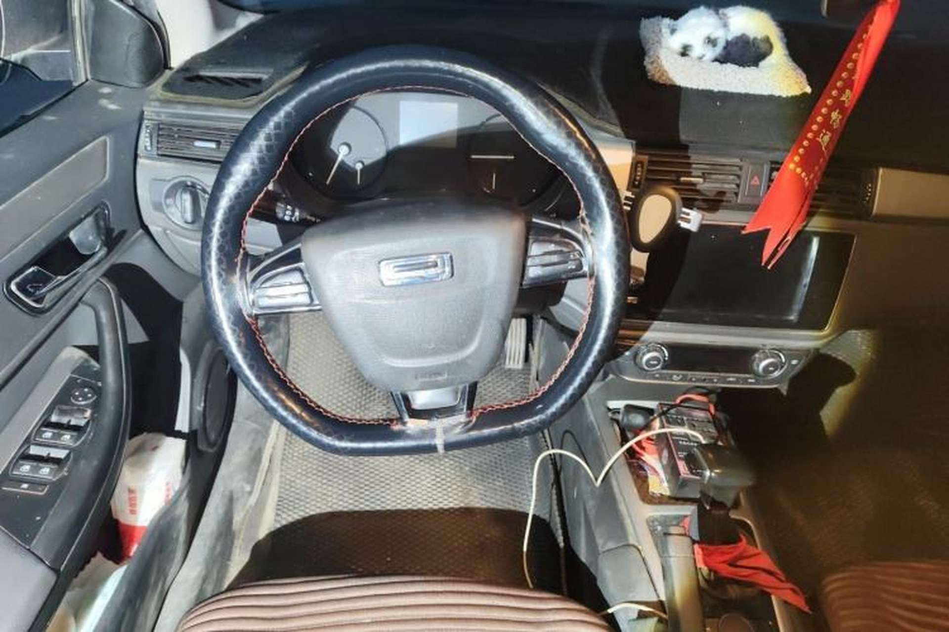 Used Qoros 3 2016 Sedan 1.6L Automatic Zhiyue Model Steering Wheel