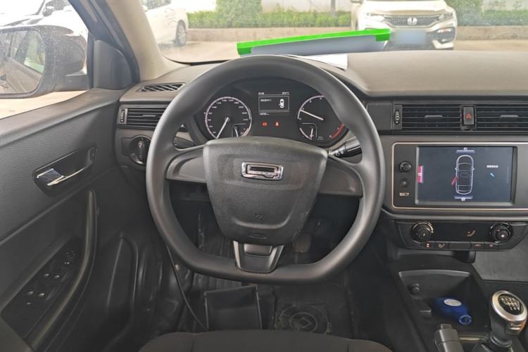Used Qoros 3 2016 Sedan 1.6L Manual ZhiXiang Model Steering Wheel
