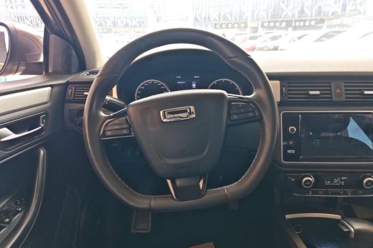 Used Qoros 3 2016 Urban SUV 1.6T Automatic Zhiyue Model Steering Wheel