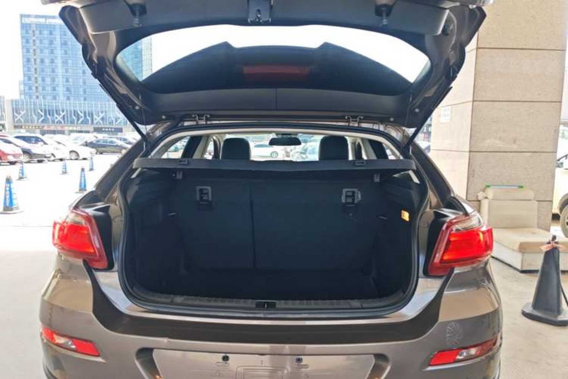Used Qoros 3 2016 Urban SUV 1.6T Automatic Zhiyue Model Trunk