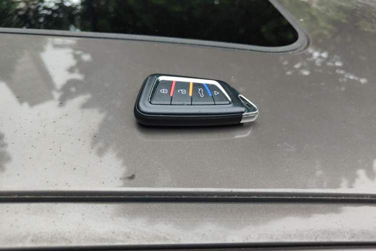 Used Qoros 3 2016 Sedan 1.6L Automatic Zhiyue Model Vehicle Key