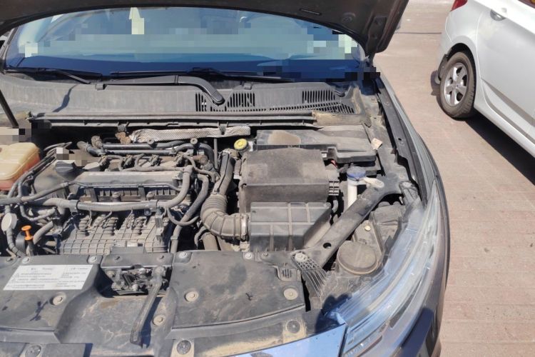 Used Qoros 3 2016 Urban SUV 1.6T Automatic Zhiyue Model Engine Bay Left