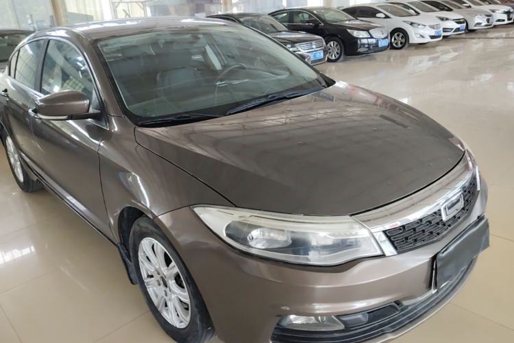 Used Qoros 3 2016 Sedan 1.6L Automatic Zhiyue Model Exterior 1