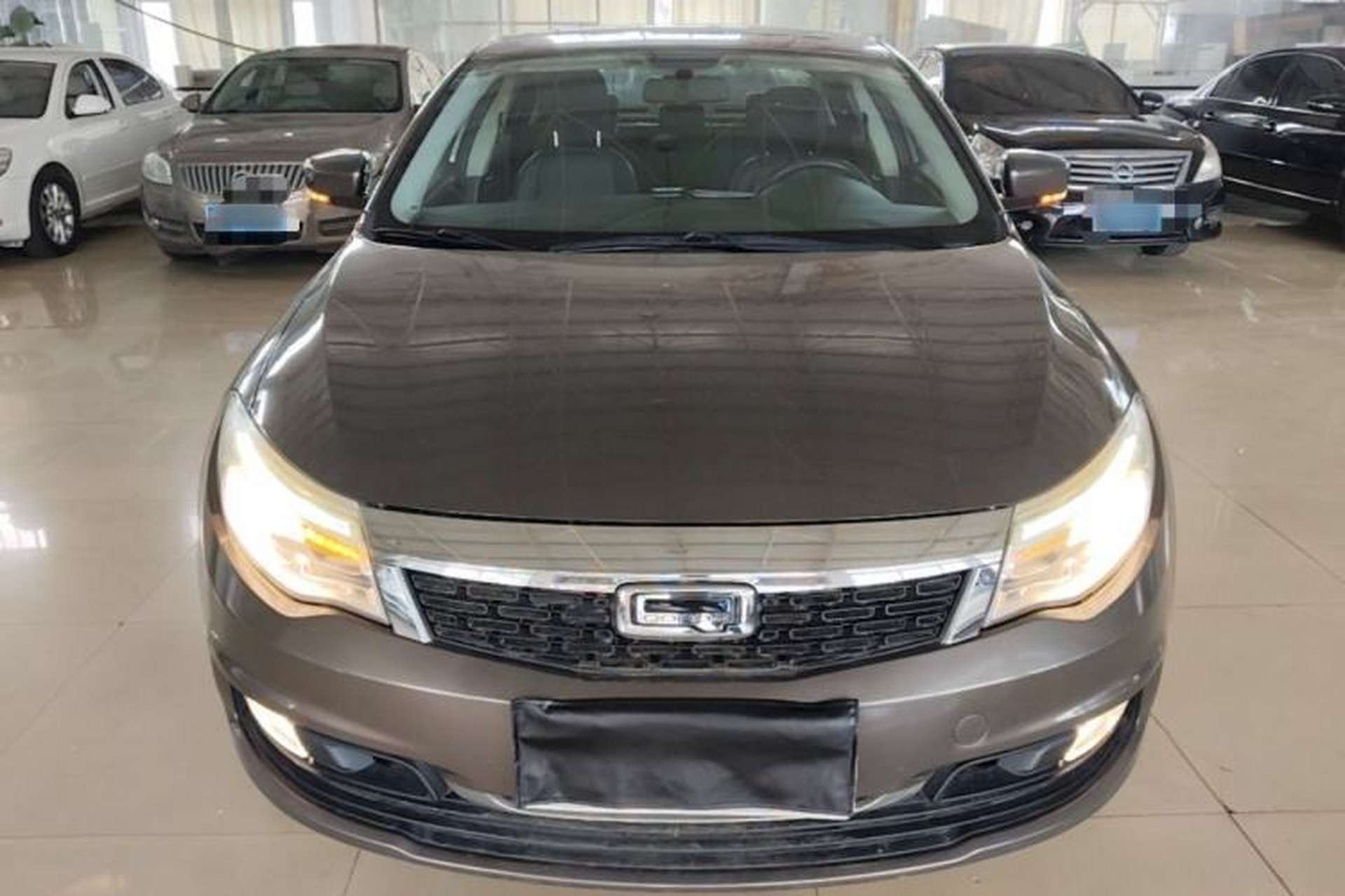 Used Qoros 3 2016 Sedan 1.6L Automatic Zhiyue Model Front