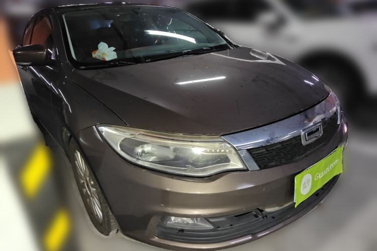 Used Qoros 3 2016 Sedan 1.6T Automatic ZhiZhen Model Front Right 45 Deg