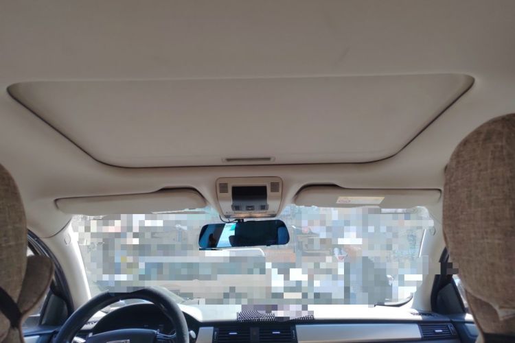 Used Qoros 3 2016 Urban SUV 1.6T Automatic Zhiyue Model Headliner