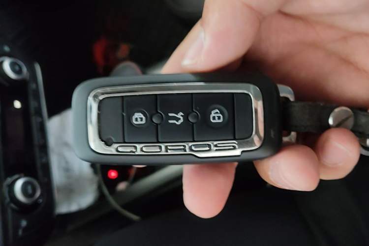 Used Qoros 3 2016 Sedan 1.6L Automatic Zhiyue Model Interior 1