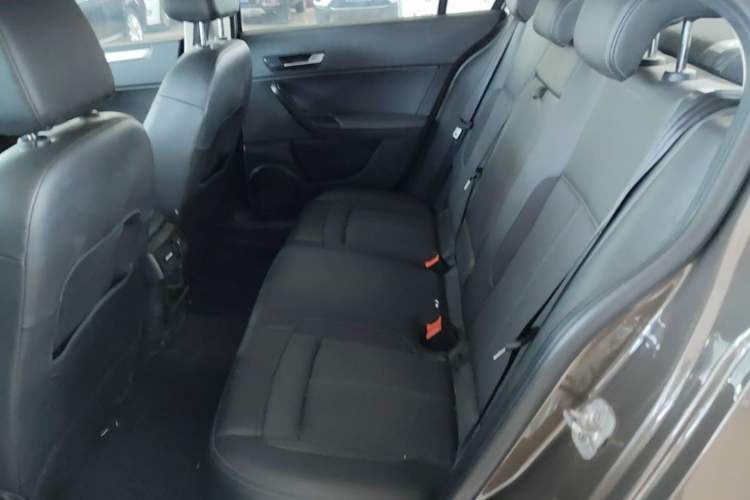 Used Qoros 3 2016 Sedan 1.6L Automatic Zhiyue Model Left Rear Seat