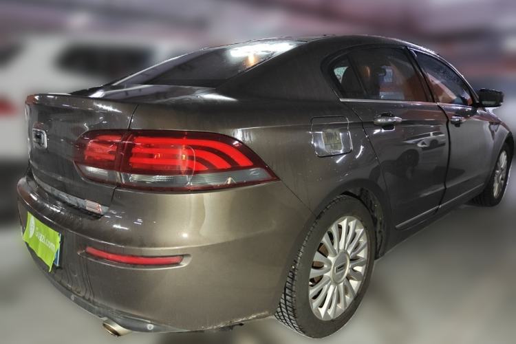 Used Qoros 3 2016 Sedan 1.6T Automatic ZhiZhen Model Rear Right 45 Deg