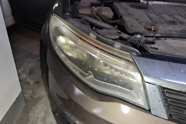 Used Qoros 3 2016 Sedan 1.6T Automatic ZhiZhen Model Right Front Headlight