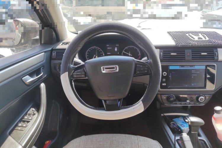 Used Qoros 3 2016 Urban SUV 1.6T Automatic Zhiyue Model Steering Wheel