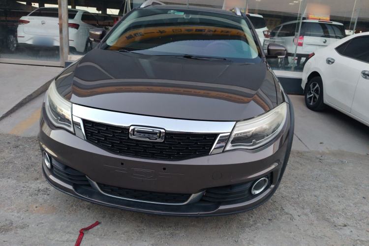Used Qoros 3 2016 Urban SUV 1.6T Automatic Zhiyue Model Exterior 1
