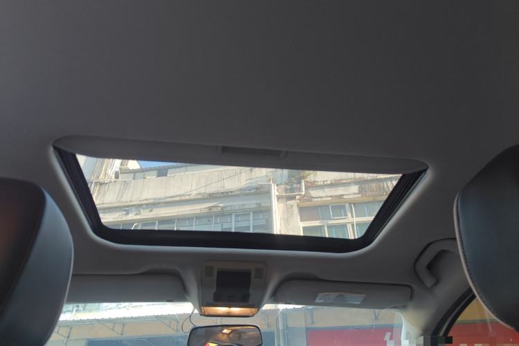 Used Qoros 3 2016 Hatchback 1.6L Automatic Zhiyue Model Headliner
