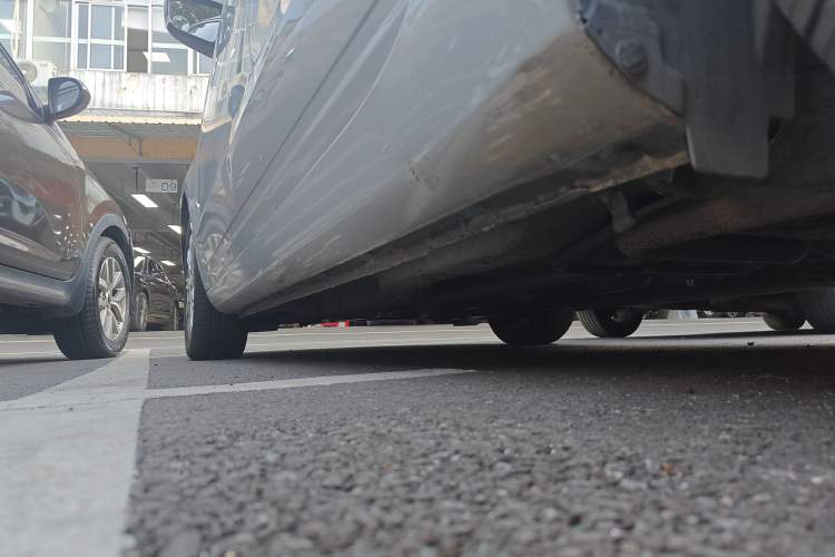 Used Qoros 3 2016 Hatchback 1.6L Automatic Zhiyue Model Left Side Sill