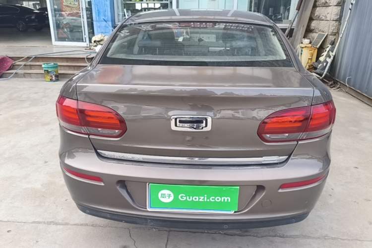 Used Qoros 3 2016 Sedan 1.6L Automatic Zhiyue Model Rear