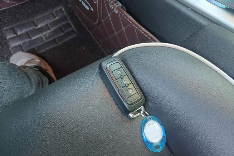 Used Qoros 3 2016 Hatchback 1.6L Automatic Zhiyue Model Vehicle Key