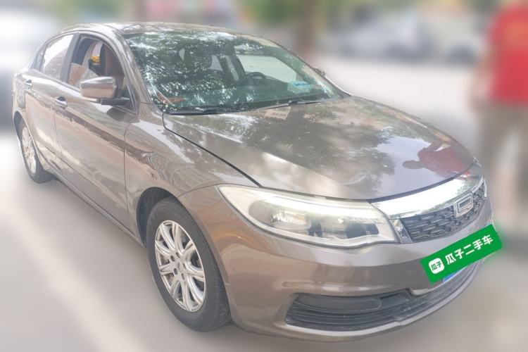 Used Qoros 3 2016 Sedan 1.6L Manual ZhiXiang Model Front Right 45 Deg