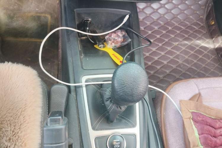 Used Qoros 3 2016 Sedan 1.6L Manual ZhiXiang Model Gear Lever