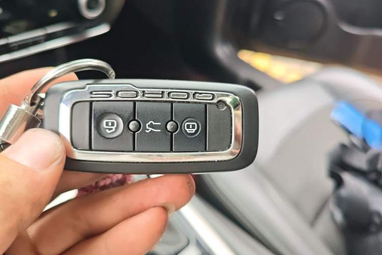 Used Qoros 3 2016 Sedan 1.6L Automatic Zhiyue Model Vehicle Key