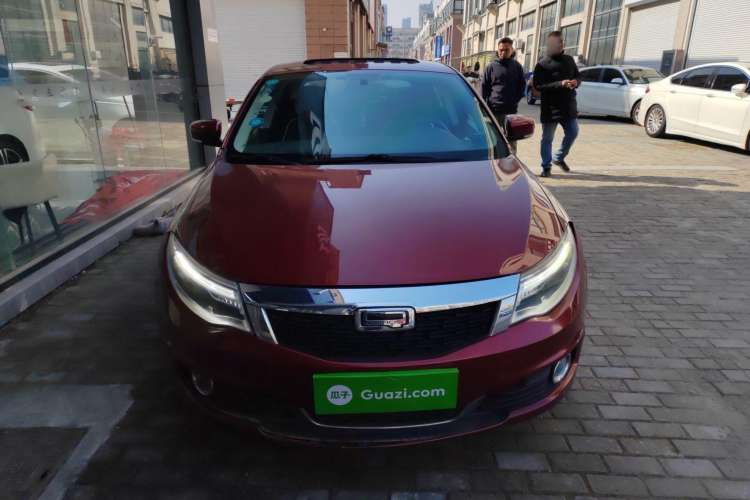 Used Qoros 3 2016 Hatchback 1.6L Automatic Zhiyue Model Exterior 1