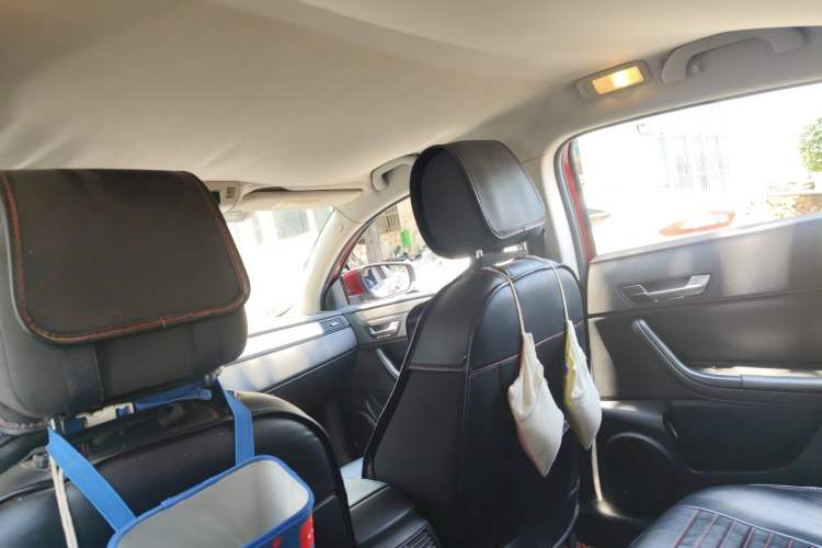 Used Qoros 3 2016 Hatchback 1.6L Automatic ZhiNeng Model Headliner