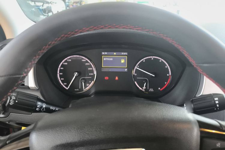 Used Qoros 3 2016 Urban SUV 1.6T Automatic ZhiKu Model Instrument Cluster