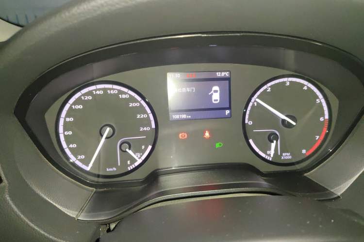 Used Qoros 3 2016 Sedan 1.6T Automatic ZhiKu Model Instrument Cluster