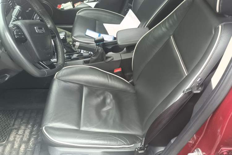 Used Qoros 3 2016 Hatchback 1.6T Automatic ZhiZhen Model Left Front Seat