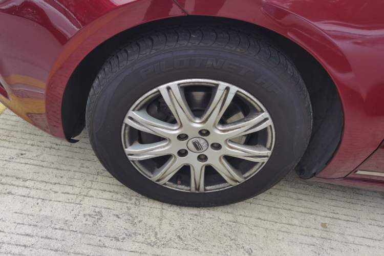 Used Qoros 3 2016 Hatchback 1.6L Automatic Zhiyue Model Left Front Wheel Hub