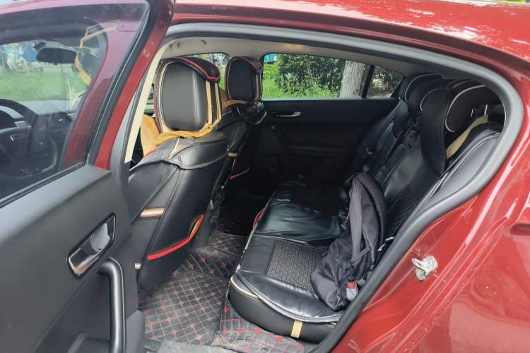 Used Qoros 3 2016 Hatchback 1.6L Automatic Zhiyue Model Left Rear Seat