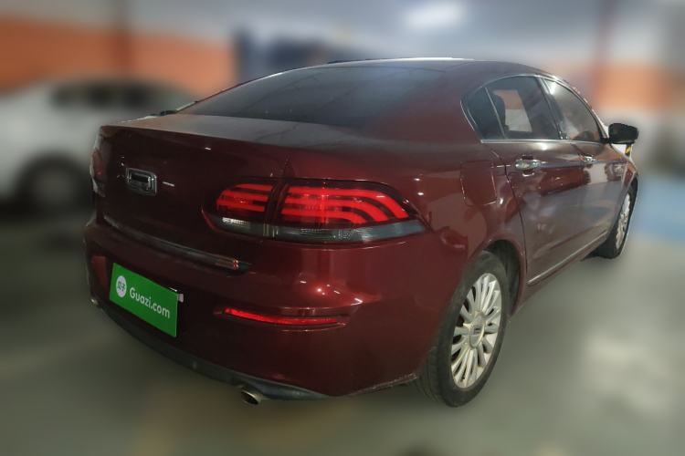 Used Qoros 3 2016 Sedan 1.6T Automatic ZhiKu Model Rear Right 45 Deg