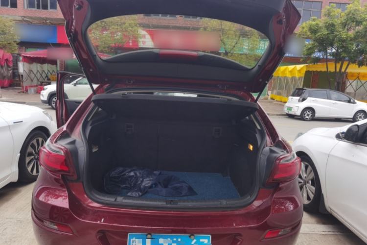 Used Qoros 3 2016 Hatchback 1.6L Automatic Zhiyue Model Trunk