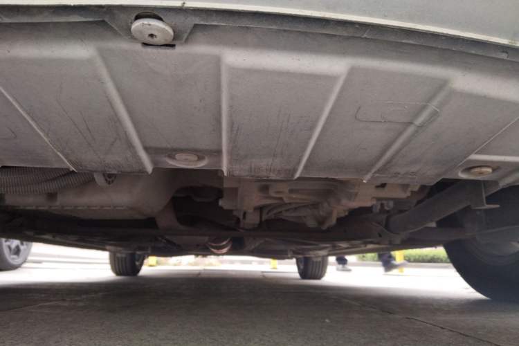 Used Qoros 3 2016 Sedan 1.6L Automatic Zhiyue Model Chassis Front