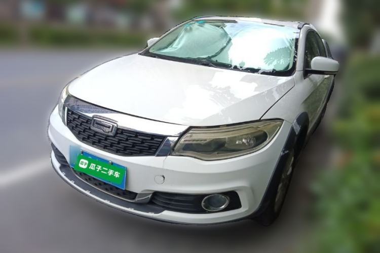Used Qoros 3 2016 Urban SUV 1.6T Automatic Zhiyue Model Guazi used car, China used car export, Used car for sale, Used cars, Cheapest cars for sale