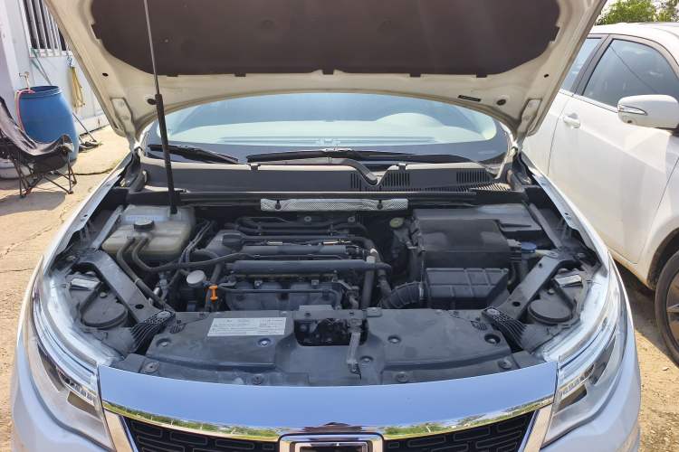 Used Qoros 3 2016 Sedan 1.6L Automatic Zhiyue Model Engine Bay