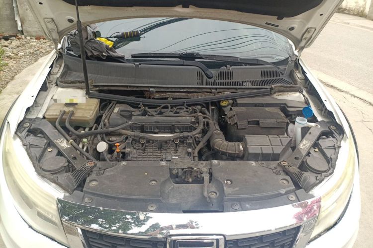 Used Qoros 3 2016 Urban SUV 1.6T Automatic Zhiyue Model Engine Bay