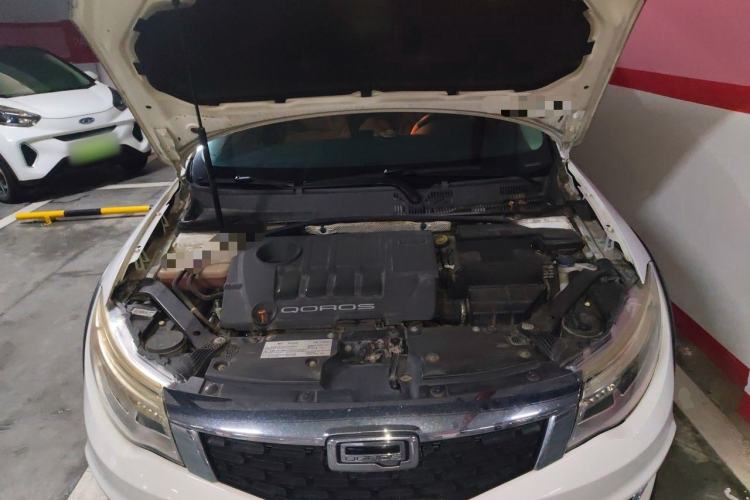 Used Qoros 3 2016 Urban SUV 1.6T Automatic Zhiyue Model Engine Bay