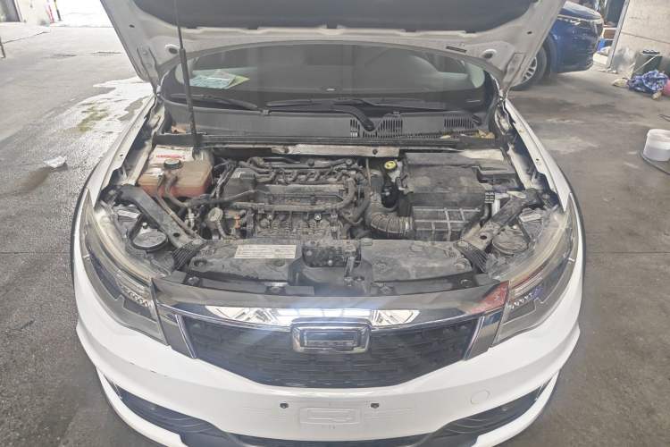 Used Qoros 3 2016 Urban SUV 1.6T Automatic Zhiyue Model Engine Bay