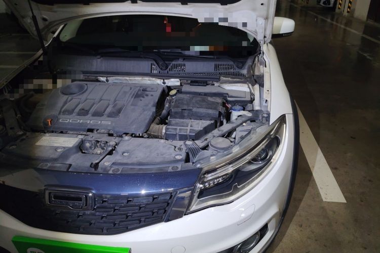 Used Qoros 3 2016 Urban SUV 1.6T Automatic ZhiZhen Model Engine Bay Left