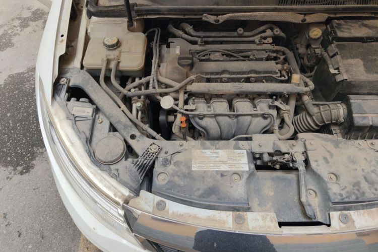 Used Qoros 3 2016 Sedan 1.6L Automatic Zhiyue Model Engine Bay Right