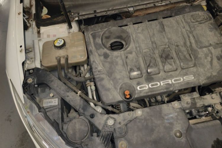 Used Qoros 3 2016 Hatchback 1.6T Automatic ZhiZhen Model Engine Bay Right