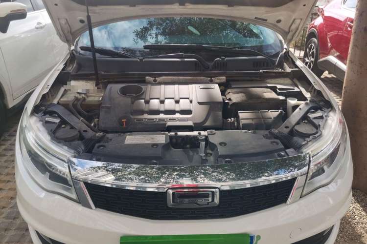 Used Qoros 3 2016 Sedan 1.6T Automatic ZhiZhen Model Engine Bay