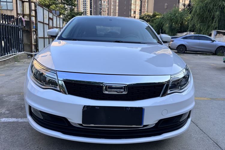 Used Qoros 3 2016 Sedan 1.6L Automatic Zhiyue Model Exterior 1