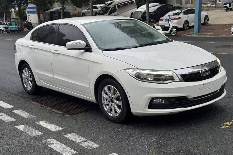 Used Qoros 3 2016 Sedan 1.6L Automatic ZhiNeng Model Exterior 2