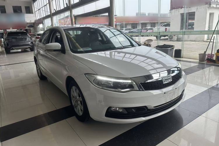 Used Qoros 3 2016 Sedan 1.6L Automatic Zhiyue Model Exterior 2