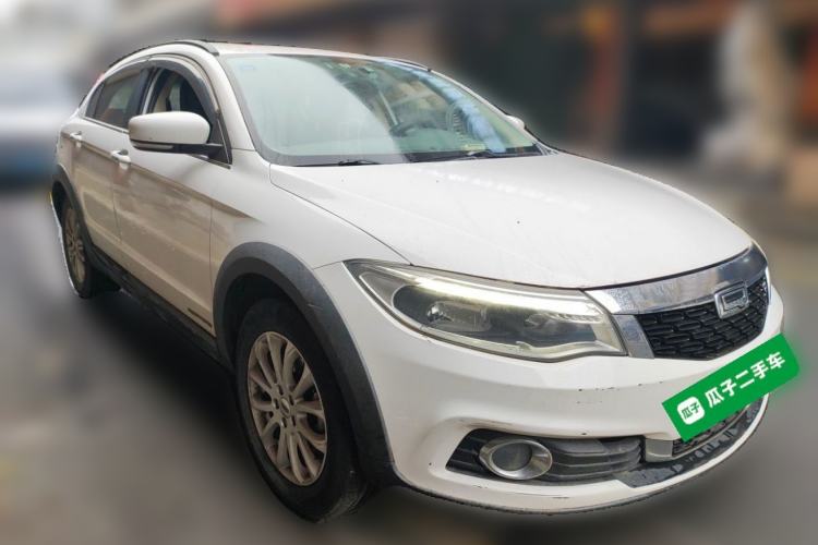 Used Qoros 3 2016 Urban SUV 1.6T Automatic Zhiyue Model Exterior 2
