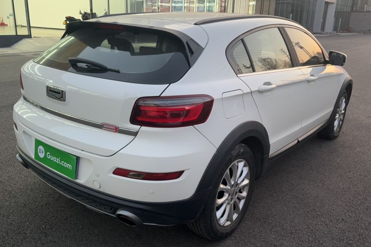 Used Qoros 3 2016 Urban SUV 1.6T Automatic Zhiyue Model Exterior 3